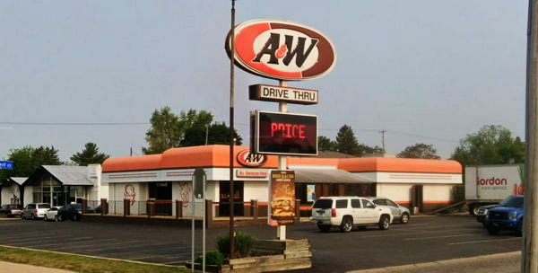 A&W Restaurant - Grand Ledge - 525 E Saginaw Hwy
